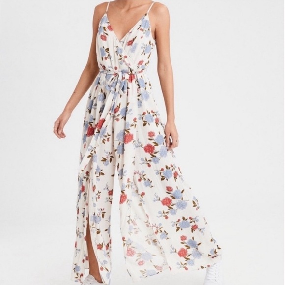 American Eagle Outfitters Pants - < American Eagle Outfitters Cream Floral Jumpsuit >